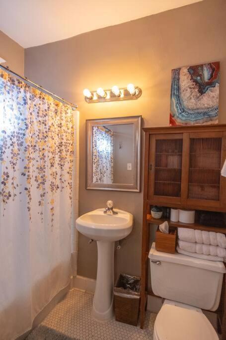 Midtown Bohemian Retreat Appartement Memphis Buitenkant foto